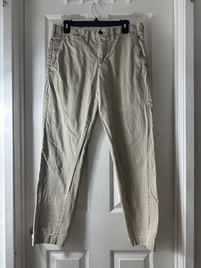 Zara Men's Straight Fit Chinos in Light Khaki